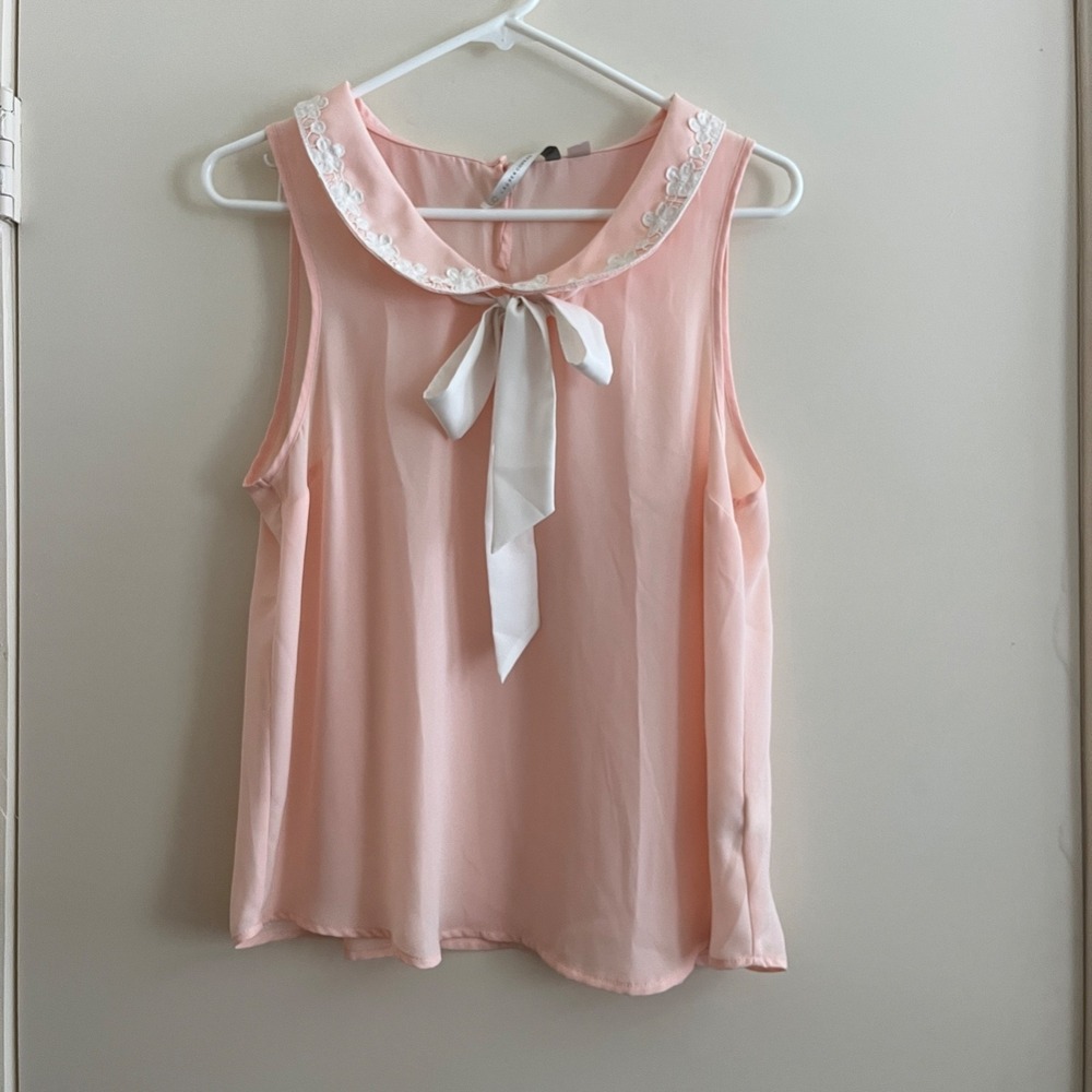LC Lauren Conrad Peter Pan Collar Top M Pink Bow Coquette Romantic Soft Girl
